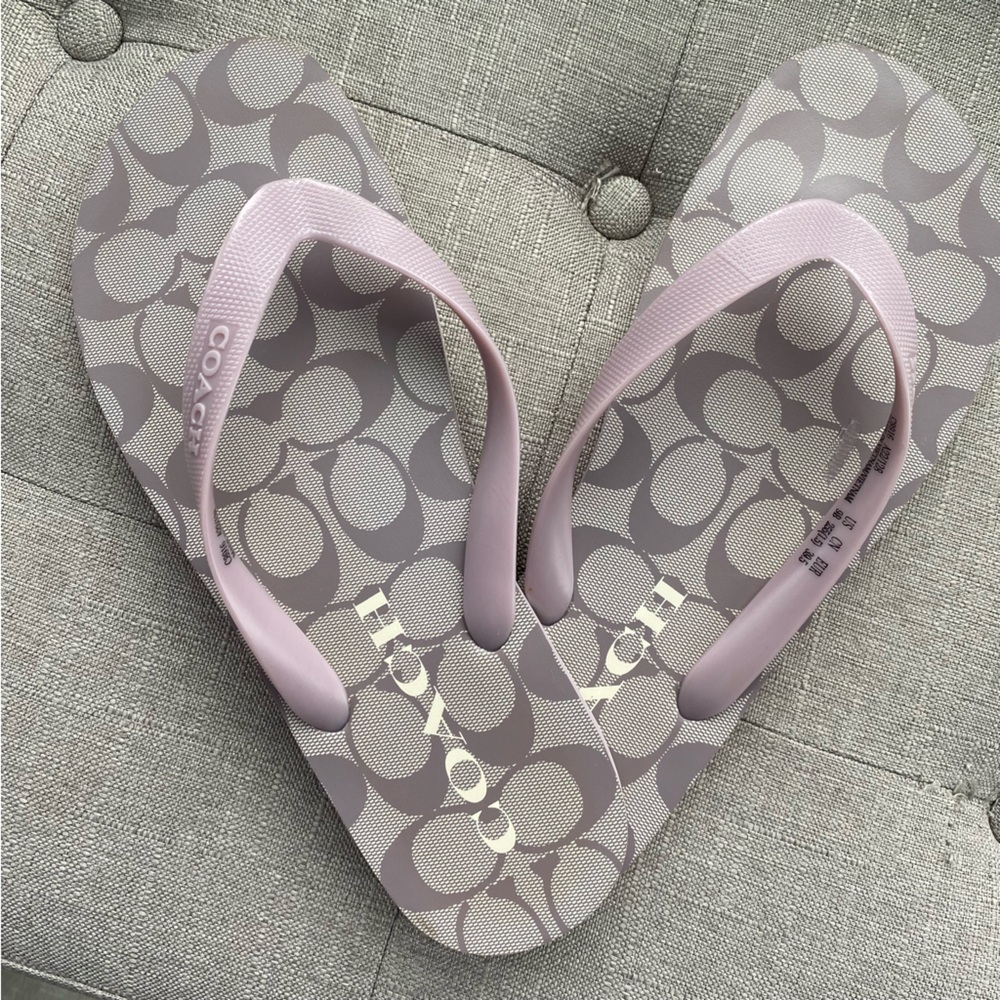 COACH Flip-flops in Light Purple